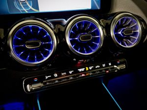 Mercedes GLA 250e - Foto 26