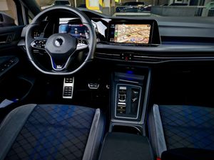 Volkswagen Golf R - Foto 20