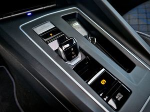 Volkswagen Golf R - Foto 24