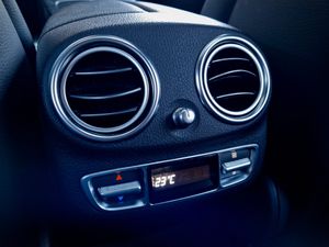 Mercedes Clase E 300e - Foto 27