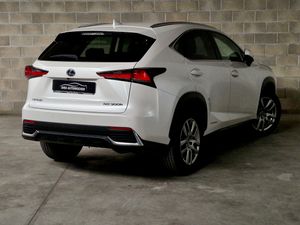 Lexus NX 300h - Foto 5