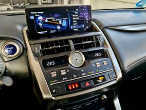 Lexus NX 300h - Foto 21