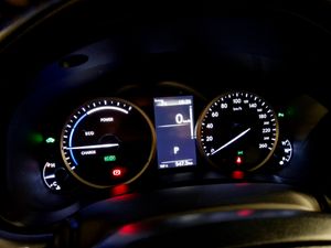 Lexus NX 300h - Foto 33