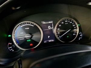 Lexus NX 300h - Foto 14