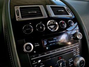 Aston martin V8 Vantage Sportshift - Foto 26