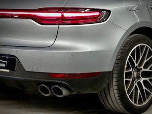 Porsche Macan . - Foto 25