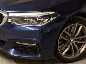 BMW Serie 5 540i XDrive - Foto 17