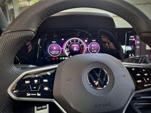 Volkswagen Golf GTI. - Foto 23