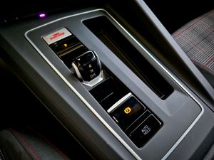 Volkswagen Golf GTI. - Foto 20