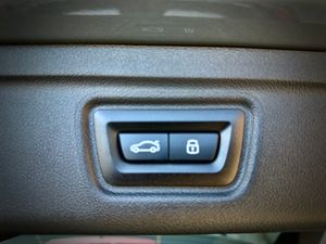 BMW Serie 3 330e XDrive Touring - Foto 17