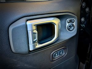 Jeep Wrangler OVERLAND. - Foto 26