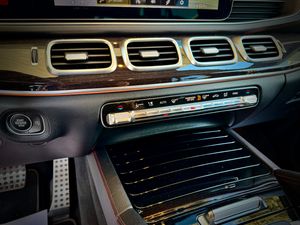 Mercedes GLE 53 AMG 4MATIC+ - Foto 19