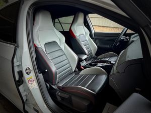 Volkswagen Golf GTI. - Foto 8