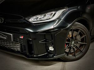 Toyota GR Yaris GR - Foto 17