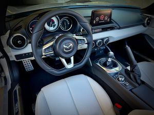 Mazda MX-5  SKYACTIV KIZUNA - Foto 24