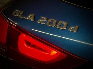 Mercedes GLA GLA 200 d 8G-DCT - Foto 35