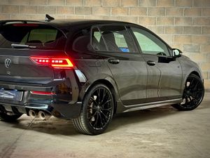 Volkswagen Golf R Black Edition 2.0 TSI 245 kW - Foto 22