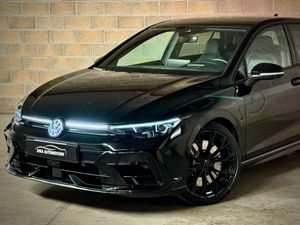 Volkswagen Golf R Black Edition 2.0 TSI 245 kW - Foto 18