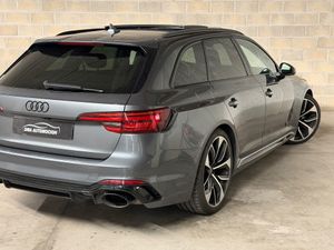 Audi A4 RS 4 Avant TFSI quattro 331 kW - Foto 12