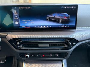 BMW Serie 3 330i xDrive Touring - Foto 29