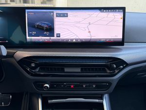 BMW Serie 3 330i xDrive Touring - Foto 28