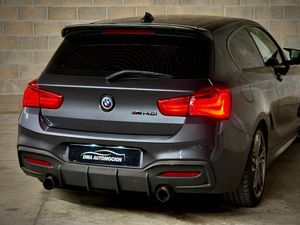 BMW Serie 1 M140i 3p - Foto 23