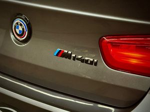 BMW Serie 1 M140i 3p - Foto 25
