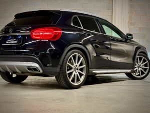 Mercedes GLA AMG GLA 45 4MATIC - Foto 4