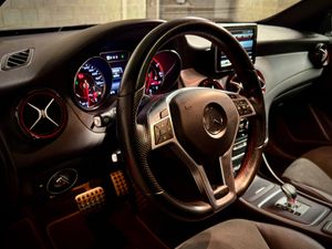 Mercedes GLA AMG GLA 45 4MATIC - Foto 14