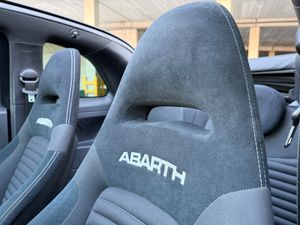 Abarth 695 695 1.4 T-JET 132 kW - Foto 4