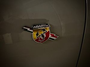 Abarth 595 1.4 T-JET 121 kW - Foto 10