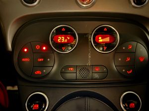 Abarth 595 1.4 T-JET 121 kW - Foto 18