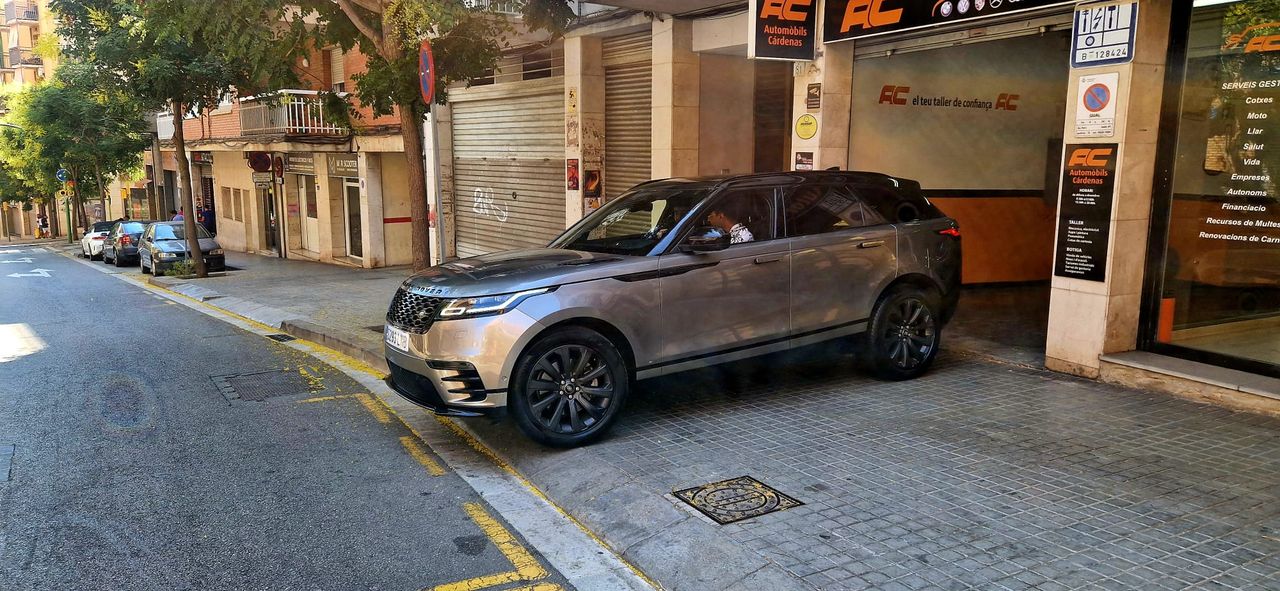 Land-Rover Range Rover Velar LAND-ROVER Range Rover Velar 2.0D I4 RDynamic S 4WD Auto TECHO PANORAMICO-APPLE CARPLAY-CAMARA 360  - Foto 1