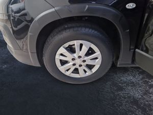 Peugeot Rifter Allure Standard BlueHDi 100 - Foto 18