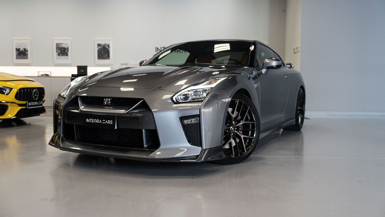 Nissan GT-R 119.900 € NISSAN GT-R 3.8G V6 419kW 570CV Black Edition 2p   - Foto 1