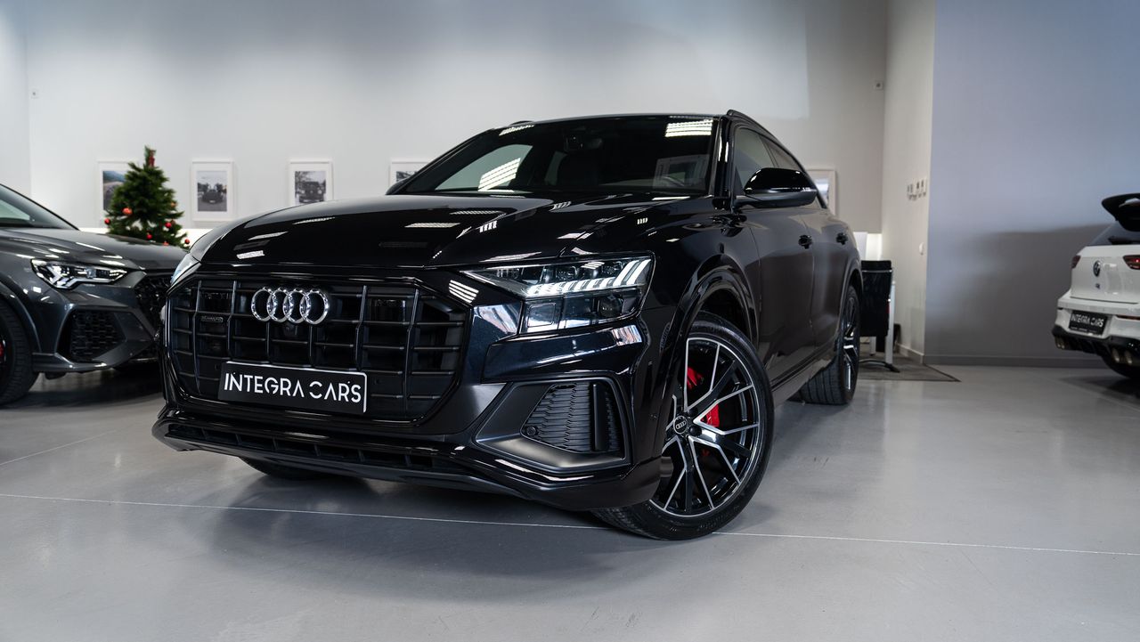 Audi Q8 AUDI Q8 45 TDI Black Line Plus quattro tip   - Foto 1