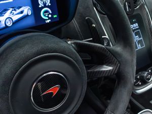 MCLaren 570S Spider  - Foto 36