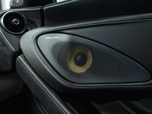 MCLaren 570S Spider  - Foto 30