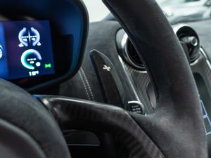 MCLaren 570S Spider  - Foto 24