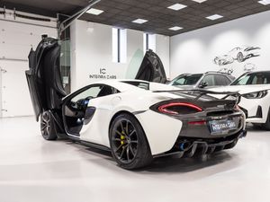 MCLaren 570S Spider  - Foto 12