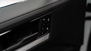 Porsche Cayenne S Coupe E-hybrid - Foto 29