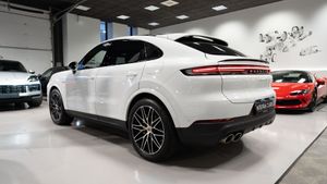 Porsche Cayenne S Coupe E-hybrid - Foto 4