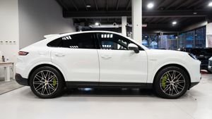Porsche Cayenne S Coupe E-hybrid - Foto 10