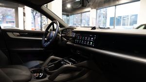 Porsche Cayenne S Coupe E-hybrid - Foto 30