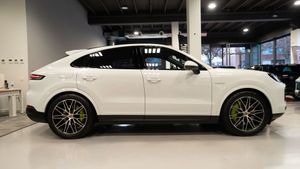 Porsche Cayenne S Coupe E-hybrid - Foto 11