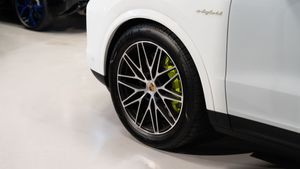 Porsche Cayenne S Coupe E-hybrid - Foto 44