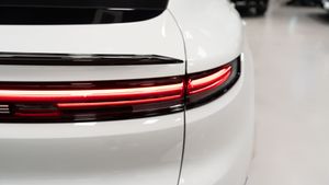 Porsche Cayenne S Coupe E-hybrid - Foto 46