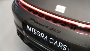 Porsche 911 Targa 4 GTS PDK - Foto 52