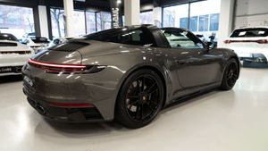 Porsche 911 Targa 4 GTS PDK - Foto 8