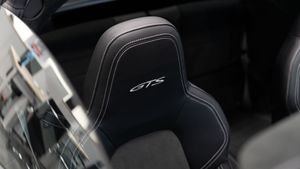 Porsche 911 Targa 4 GTS PDK - Foto 38